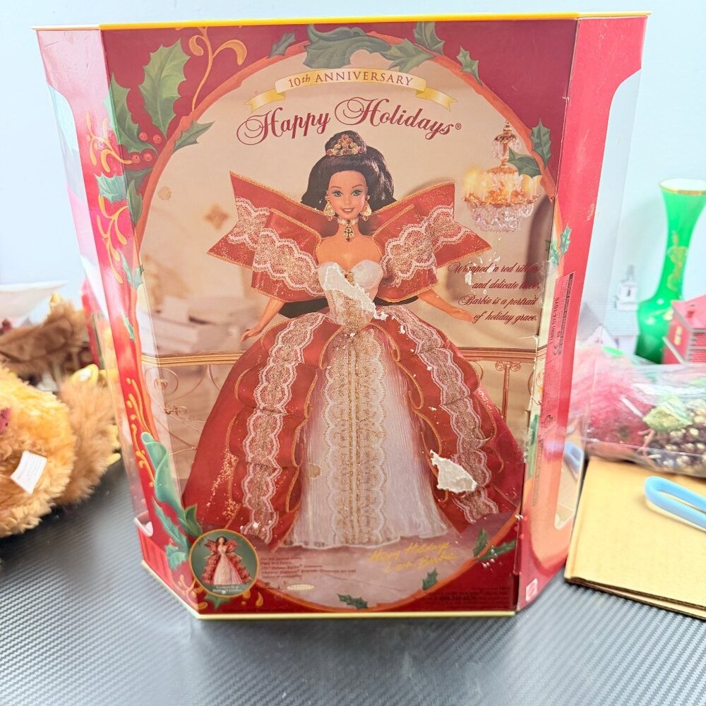VTG 1996 Happy Holidays Barbie Special Edition NIB Christmas Doll Mattel - Picture 6 of 12